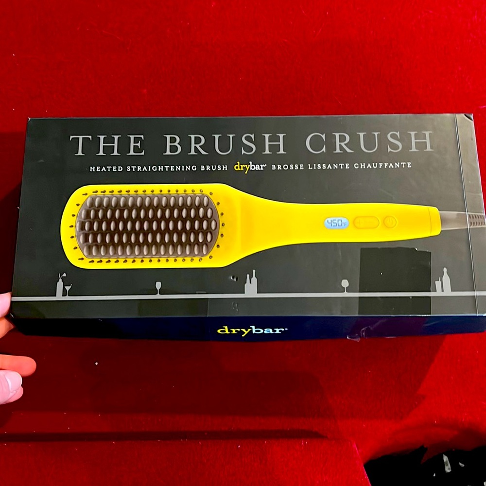Heated Straightening Brush-Dry Bar-Open to take pictures, but not used.